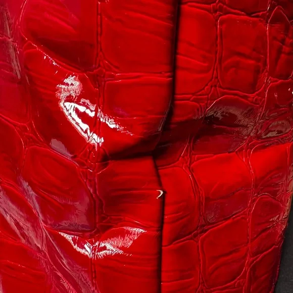 Vintage Guess One of their Iconic Leather Like Croc Print Bags - Picture 6 of 16